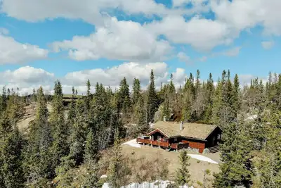 Image de Chalet en rondins avec vue magnifique près du Gaustatoppen
