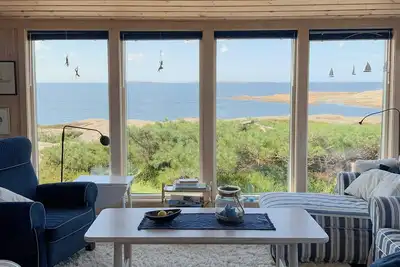 Image de Cabane de style maritime dans les magnifiques îles Torgaut