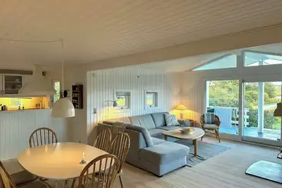 Image de Maison de vacances avec vue sur la mer à Faldsled