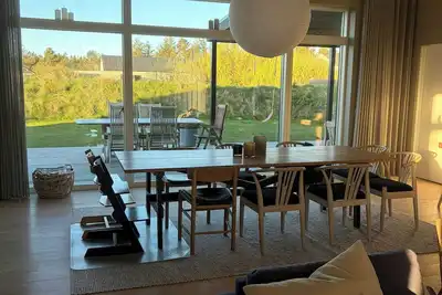 Image de Maison d'architecte unique près de la plage