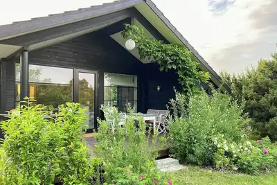 Image de Maison de vacances avec des coins douillets à Tisvilde