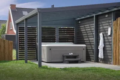Image de Modern, luxurious and very comfortable holiday home with sauna, jacuzzi, Bbq Green Egg and trampoline