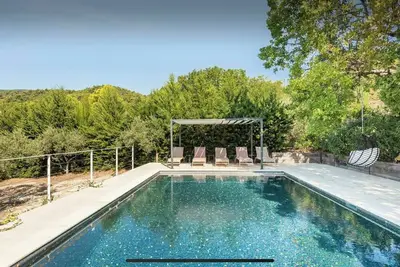 Image de Villa familiale avec vue sur le Luberon à Cucuron