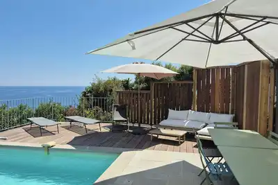 Image de Villa moderne avec vue mer à Erbalunga