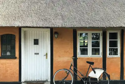 Image de Ancienne maison de vacances avec orangerie près de Rudbjerg