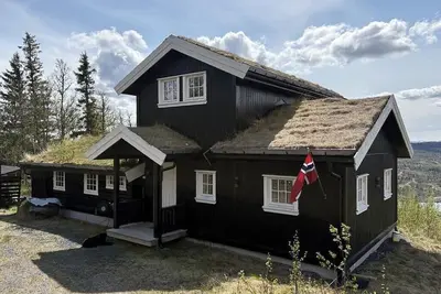 Image de Chalet modernisé avec vue sur les montagnes