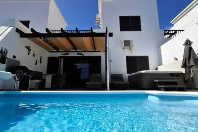 Image de Casa Pedro Heated pool, Hot Tube, Al fresco dining, Barbecue, A/C, Sea Views