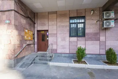 Image de Stay Inn on Saryan Street 33