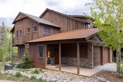 Image de Cozy 3br townhome in Durango with mountain views, perfect for families!