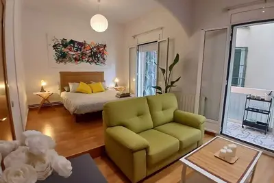 Image de Spacious Room near Plaza España with Private Bath & A/C