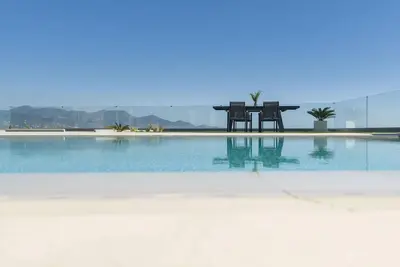 Image de 5 Bedroom Luxury Villa