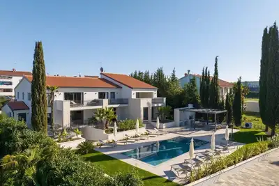 Image de La Residenza Vila Apartment Iii for 6 guests, 1. 5 km from the sea