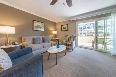 Image de Carlsbad Beachfront Stay | 2 Units with Kitchen, Outdoor Pool & Free Parking