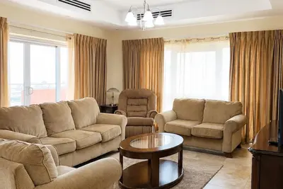 Image de Stunning Three Bedroom Condo • Peaceful • Relaxing • Secure
