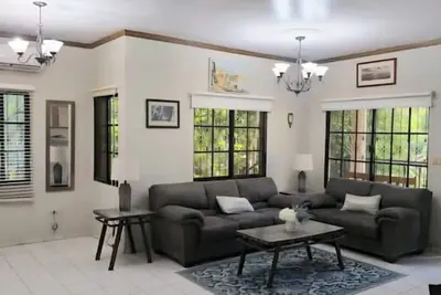 Image de Spacious 4-bedroom condo in amazing La Ceiba with Ac