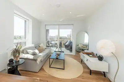 Image de Modern Riverside Flat | Balcony | Central Location - Pass the Keys