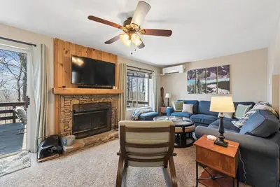 Image de Hidden Valley 5br, Ski, Resort Pool & Family Retreat