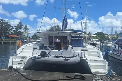 Image de catamaran partagé au mouillage de anse mitan les trois-ilets