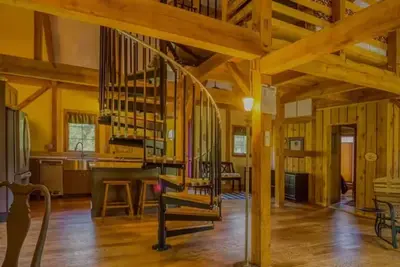 Image de 2 Bed/2 Bath Quaint Cottage; Beautiful Wooded Lot; 1. 5 miles to Fish Creek