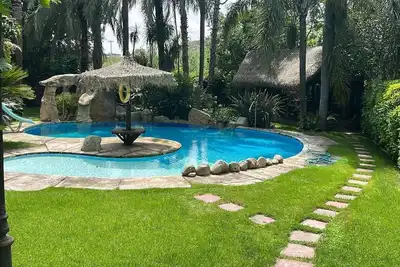 Image de Apartbeach Oasis Votre Paradis Avec Piscine Tropicale Et Jacuzzi