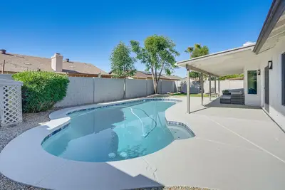 Image de Modern Mauna Loa 3 Bedroom - Private Pool and Pool Table - Newly Remodeled