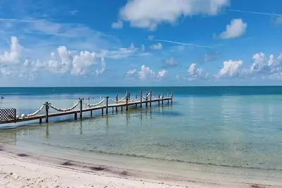 Image de Marlin Beach 3-bedroom house in Islamorada with private beach, hot tub and dock