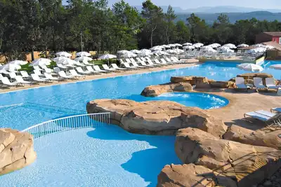 Image de Villa de luxe avec piscine pour 10 personnes