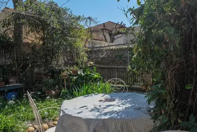 Image de La Glycine - Maison 5 couchages avec jardin au centre ville d'Arles