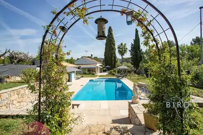Image de Charmante maison familiale avec piscine