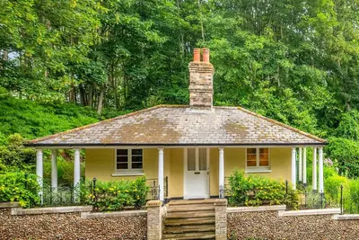 Image de Beautifully Renovated Edwardian Gatehouse in Private Historic Country Estate