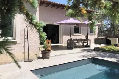 Image de Villa avec piscine, billard et babyfoot