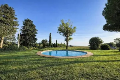 Image de Large Apartment in Tuscan Farmhouse with Pool and Fireplace
