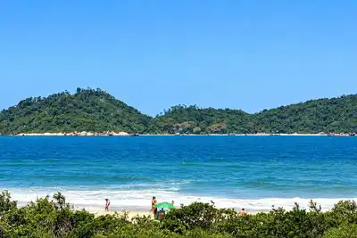 Image de Foot in the Sand: private beach access | fast Wi-Fi