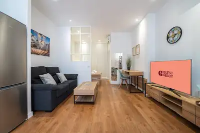 Image de GuestReady - Studio Moderne près du Centre