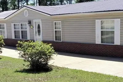 Image de Spacious 4-bedroom house with Ac in lovely peaceful Pennington