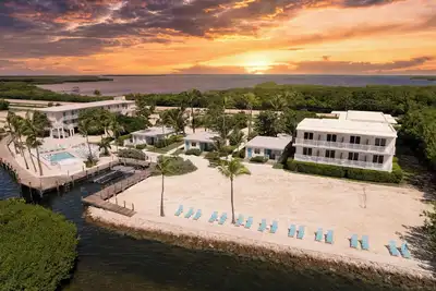 Image de Spacious Unit w/ Kitchenette & Balcony! Marina, Pets Allowed, Free Breakfast