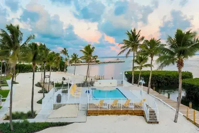 Image de Spacious Villa! Private Beach Access, Pets Allowed, Free Breakfast!