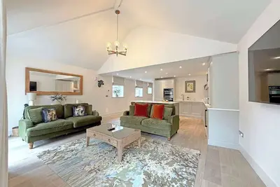 Image de The Stables - Stylish Stay Sleeps 6 and Parking