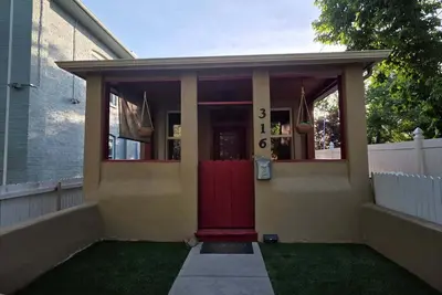 Image de Just 2 Blocks to Historic Downtown Prescott! A Short Walk to Adventure and Fun~!