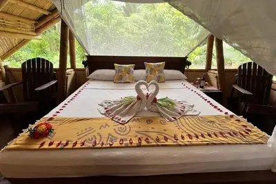 Image de Omg! Jungle Bamboo Bungalow - Private Beach Escape