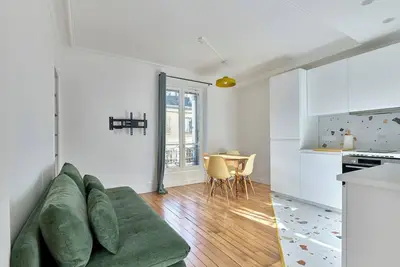 Image de Marx Dormoy · 18e · Studio moderne & lumineux – géré par Mey Agency