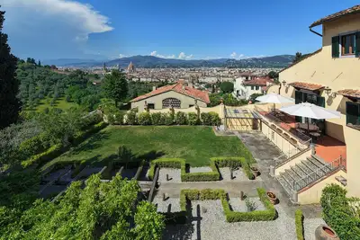Image de 4-Bed Villa & Garden with Fantastic Views of the City of Florence & Countryside
