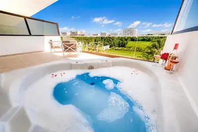 Image de Vista Splash 2 Bdrm Whirpool with views @ Cana Bay