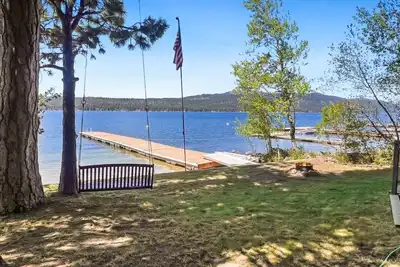 Image de Payette Lake Retreat | Dock, Beach, Room for Toys!