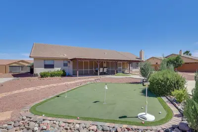 Image de Kingman Mtn-View Home w/ Putting Green & Ping-Pong