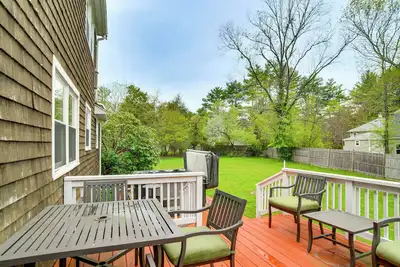 Image de Private Hot Tub, Yard & Games Galore: Plymouth Gem