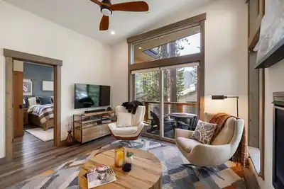 Image de Donner Lake Lookout - 2 Br Retreat, Minutes to West End Beach