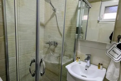 Image de Lihnidos Home - Via Prime Apt Near LakeCentar