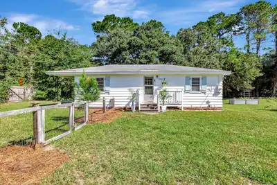 Image de Private Rifle Range Cottage -Near Iop & Charleston