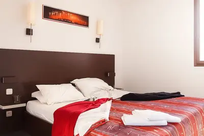 Image de 3 Units | Basilica Heritage Stay | 1. 0 mi to Architectural :Landmark Exploration
